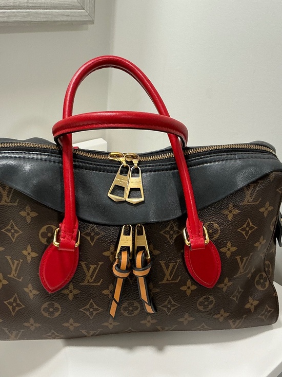 Louis Vuitton Handbags - Louis Vuitton Authentic Tuileries Handbag
